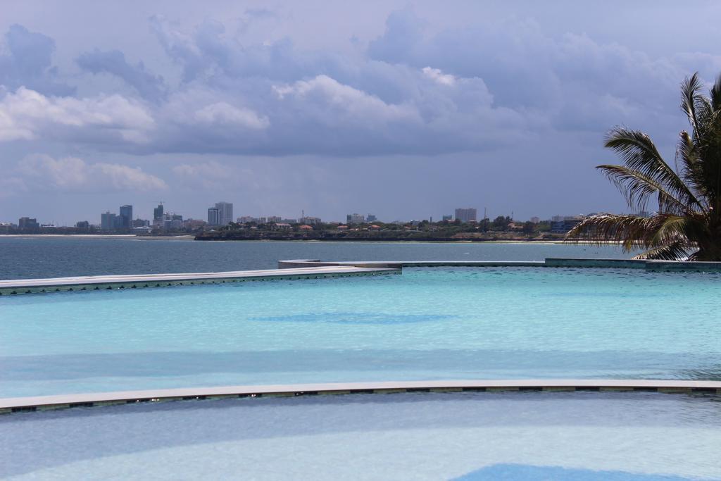 Golden Tulip Dar Es Salaam Hotel Exterior photo